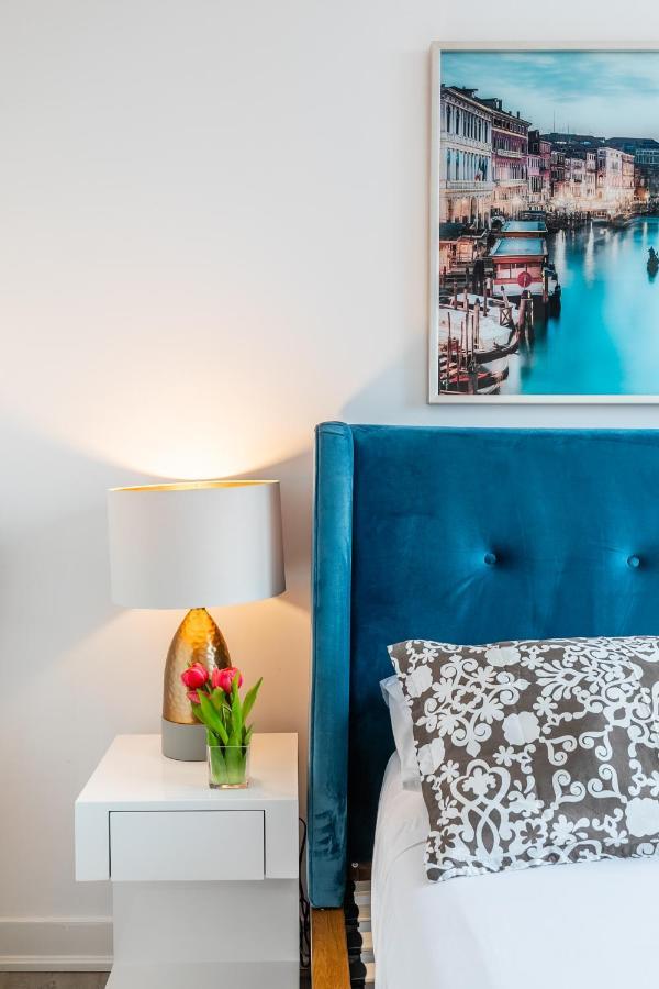 Luxury 2 Bedroom In The Heart Of Entertainment District W/ Cn Tower View Toronto Exteriér fotografie