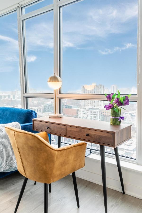 Luxury 2 Bedroom In The Heart Of Entertainment District W/ Cn Tower View Toronto Exteriér fotografie