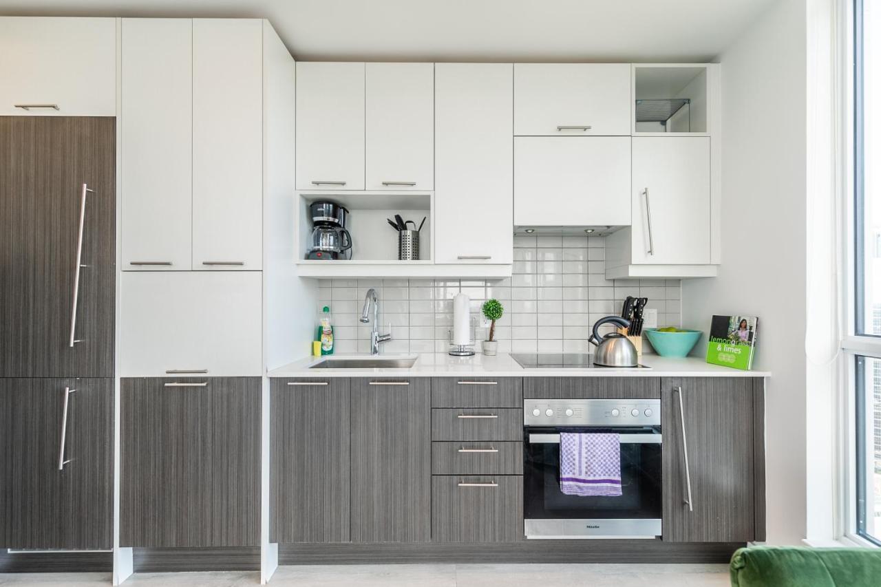 Luxury 2 Bedroom In The Heart Of Entertainment District W/ Cn Tower View Toronto Exteriér fotografie