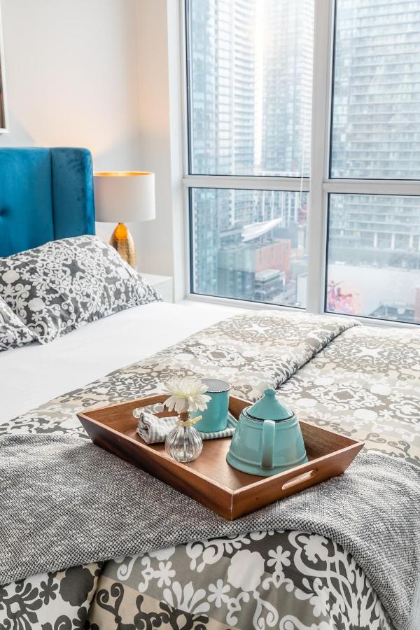 Luxury 2 Bedroom In The Heart Of Entertainment District W/ Cn Tower View Toronto Exteriér fotografie