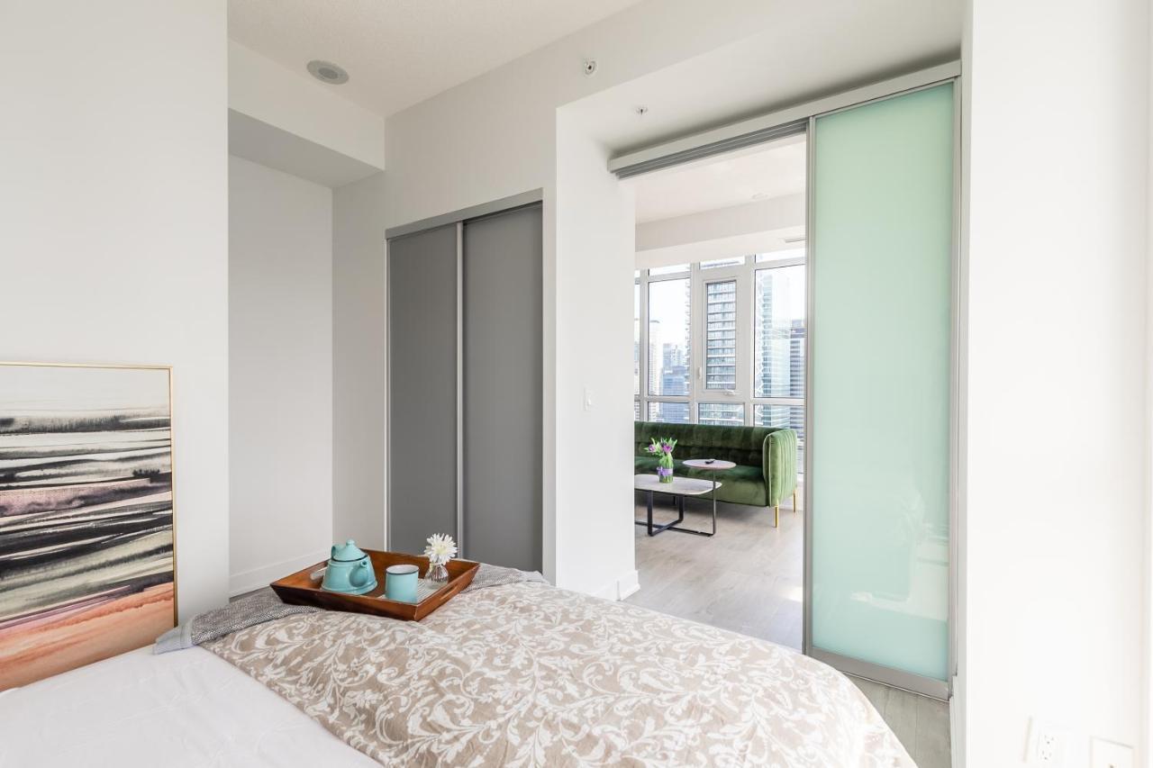 Luxury 2 Bedroom In The Heart Of Entertainment District W/ Cn Tower View Toronto Exteriér fotografie