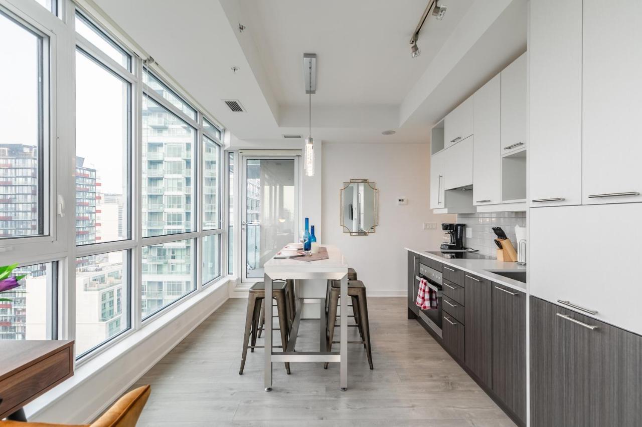 Luxury 2 Bedroom In The Heart Of Entertainment District W/ Cn Tower View Toronto Exteriér fotografie